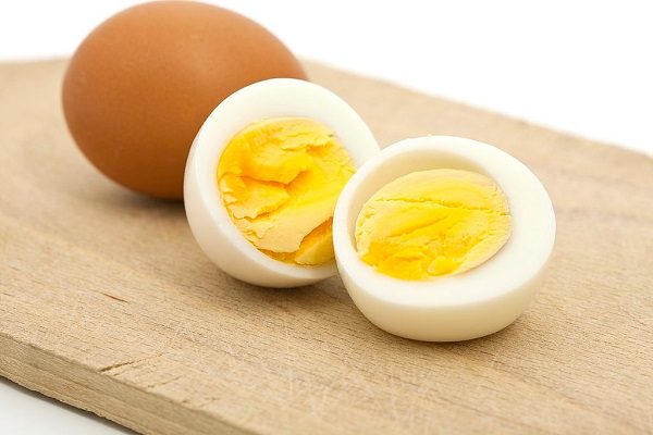 ăn trứng luộc là lựa chọn an toàn và hiệu quả