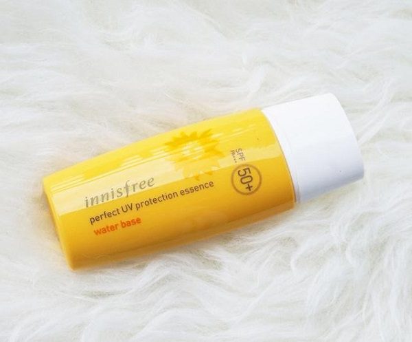 Kem chống nắng Innisfree Perfect UV Protection Essence Water Base