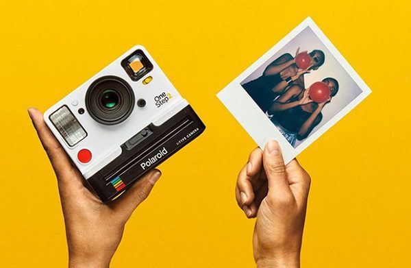 Máy Ảnh Lấy Liền Polaroid Originals Onestep+ Ưu Điểm